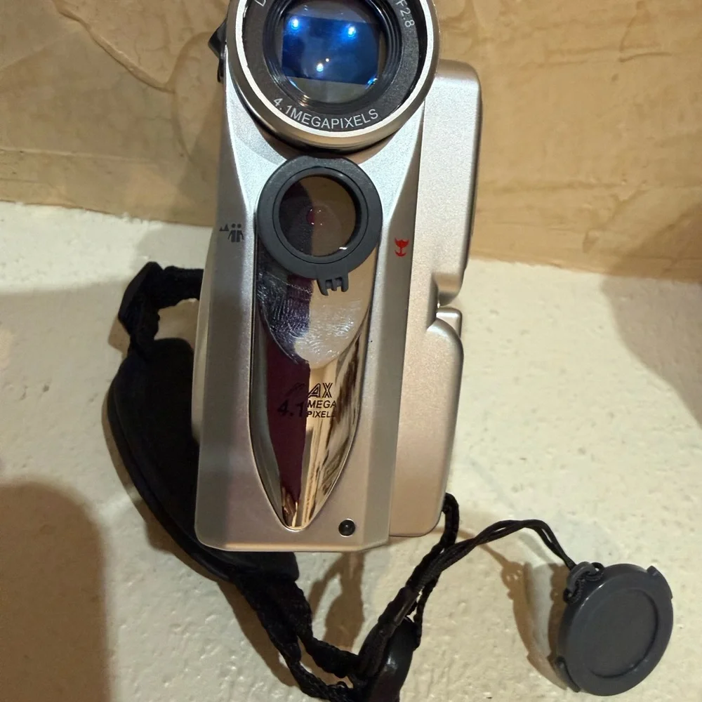 Sony Silver Handycam with Accessories Bundle